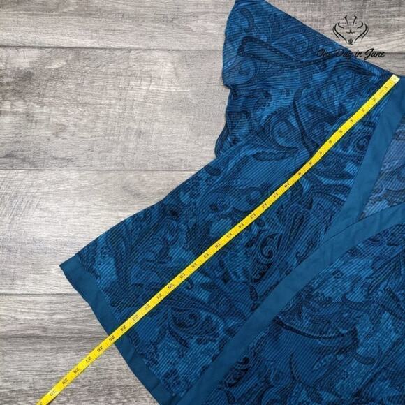 Studio I Sheer Short Sleeve Shoulder Pad Top Size 22W - Picture 3 of 5